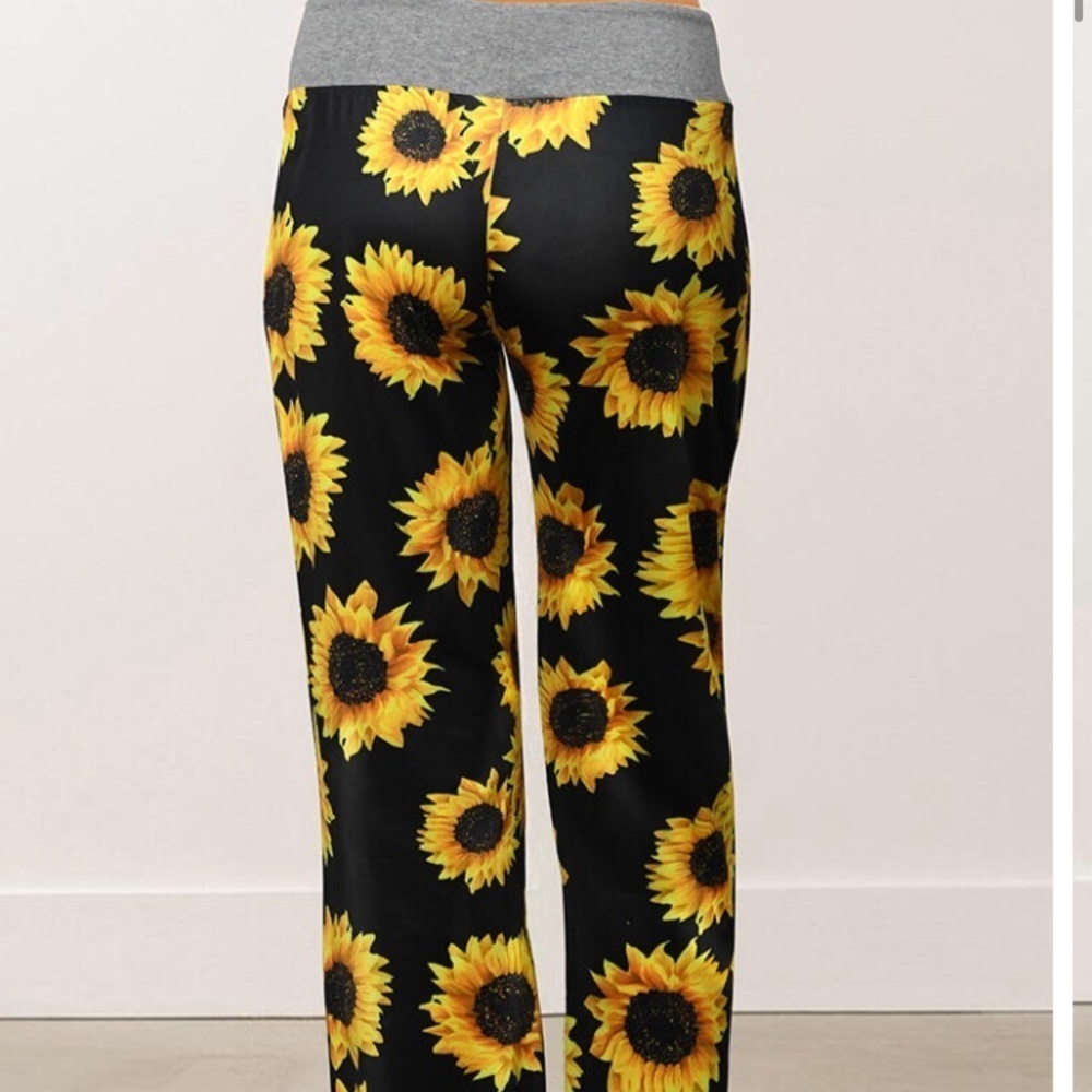 Sunflower sweatpants pajamas pants size medium​​​ - Picture 8 of 8